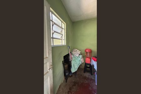 Casa à venda com 173m², 2 quartos e 2 vagas Casa à venda com 173m², 2 quartos e 2 vagasQuintal - area de Serviço