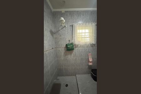 Casa à venda com 173m², 2 quartos e 2 vagas Casa à venda com 173m², 2 quartos e 2 vagasBanheiro