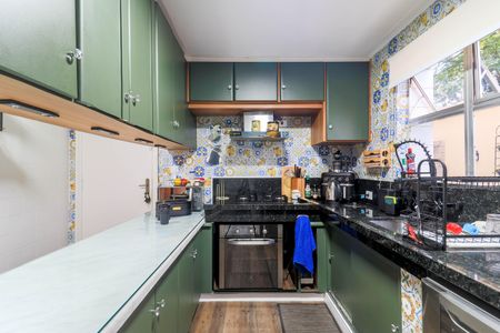 Casa à venda com 249m², 3 quartos e 2 vagas Casa à venda com 249m², 3 quartos e 2 vagasCozinha