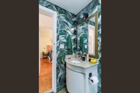 Casa à venda com 249m², 3 quartos e 2 vagas Casa à venda com 249m², 3 quartos e 2 vagasBanheiro