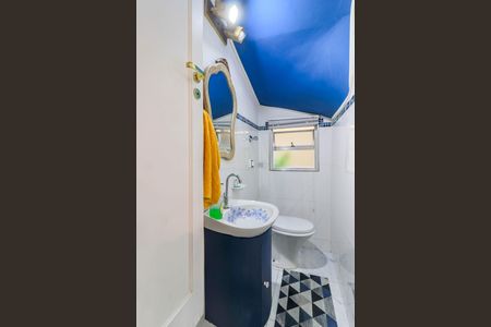 Casa à venda com 249m², 3 quartos e 2 vagas Casa à venda com 249m², 3 quartos e 2 vagasLavabo