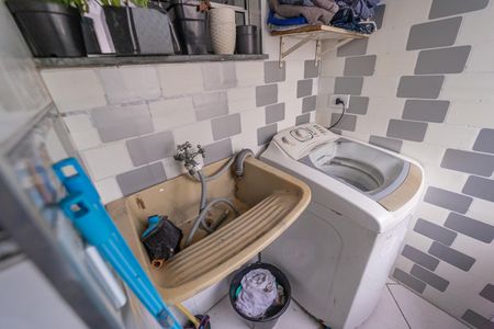 Apartamento à venda com 45m², 2 quartos e 1 vagaÁrea de Serviço