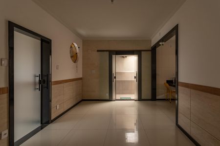 Casa à venda com 200m², 5 quartos e 2 vagas Casa à venda com 200m², 5 quartos e 2 vagasCopa