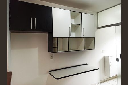 Apartamento para alugar com 52m², 2 quartos e 1 vagaCozinha 