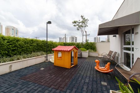 Apartamento à venda com 67m², 2 quartos e 2 vagas Apartamento à venda com 67m², 2 quartos e 2 vagasÁrea comum - Playground