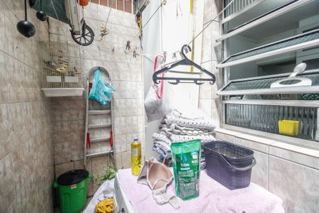 Casa de condomínio à venda com 75m², 2 quartos e 1 vagaÁrea de serviço