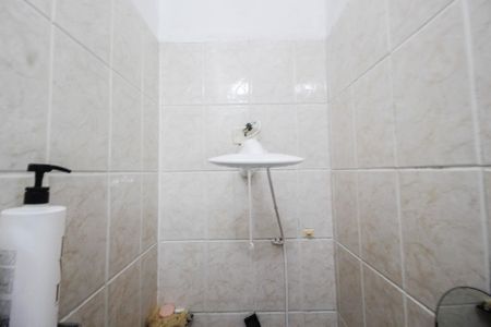 Casa de condomínio à venda com 75m², 2 quartos e 1 vagaBanheiro