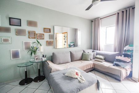 Sala de casa de condomínio à venda com 2 quartos, 75m² em Vila Espanhola, São Paulo