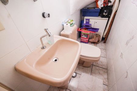 Casa de condomínio à venda com 75m², 2 quartos e 1 vagaLavabo