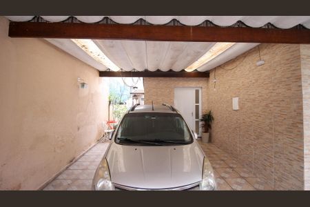 Casa à venda com 250m², 5 quartos e 3 vagas Casa à venda com 250m², 5 quartos e 3 vagasGaragem