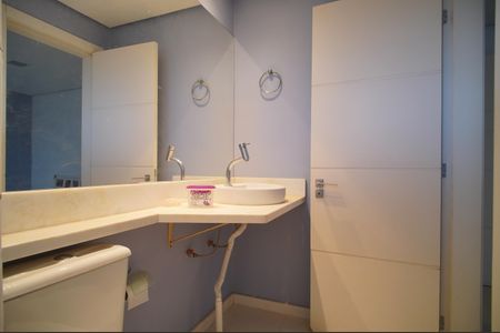 Casa para alugar com 241m², 3 quartos e 2 vagasBanheiro da Suíte 2