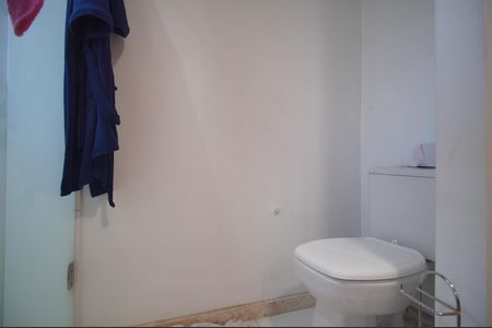 Casa para alugar com 241m², 3 quartos e 2 vagasBanheiro da Suíte 3