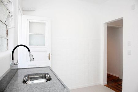 Apartamento à venda com 70m², 2 quartos e sem vagaCozinha