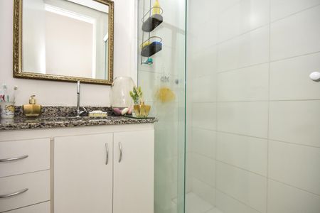 Apartamento à venda com 64m², 2 quartos e 1 vagaBanheiro Suíte 
