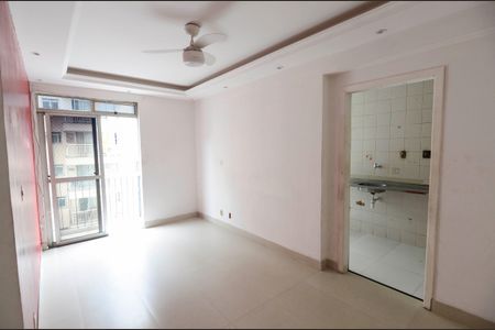 Sala de apartamento à venda com 2 quartos, 55m² em Mangueira, Rio de Janeiro
