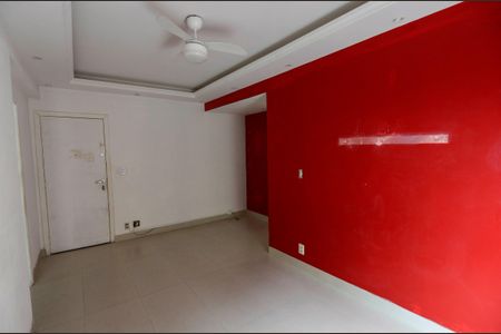 Sala de apartamento à venda com 2 quartos, 55m² em Mangueira, Rio de Janeiro
