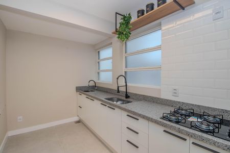Apartamento à venda com 56m², 2 quartos e 1 vaga Apartamento à venda com 56m², 2 quartos e 1 vagaCozinha e Área de Serviço