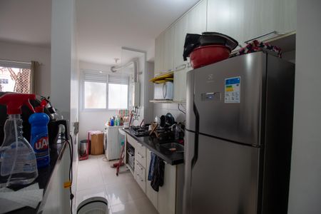 Cozinha de apartamento à venda com 2 quartos, 58m² em Vila Polopoli, São Paulo