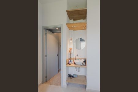 Apartamento à venda com 78m², 1 quarto e sem vaga Apartamento à venda com 78m², 1 quarto e sem vagaBanheiro da Suíte