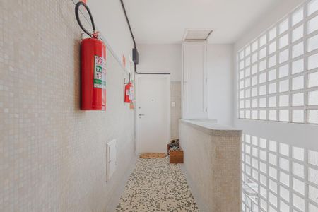 Apartamento à venda com 78m², 1 quarto e sem vaga Apartamento à venda com 78m², 1 quarto e sem vagaEntrada