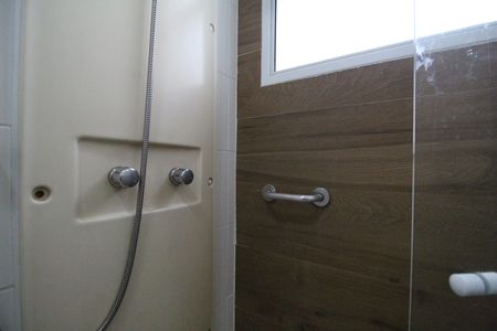Apartamento à venda com 78m², 2 quartos e 1 vagaBanheiro da Suíte 1
