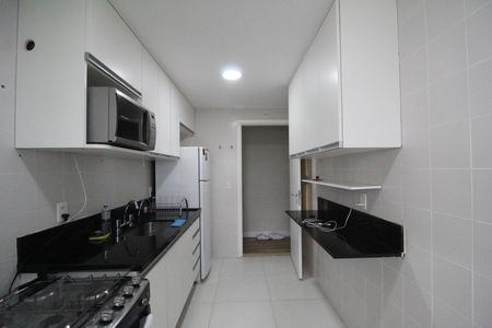 Apartamento à venda com 78m², 2 quartos e 1 vagaCozinha