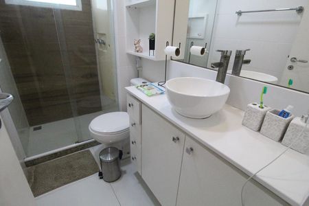 Apartamento à venda com 78m², 2 quartos e 1 vagaBanheiro da Suíte 2