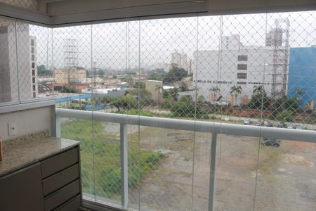 Apartamento para alugar com 65m², 2 quartos e 2 vagasVaranda