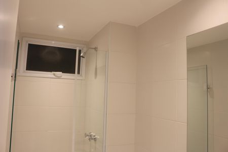 Apartamento para alugar com 65m², 2 quartos e 2 vagasBanheiro 1