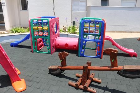 Apartamento para alugar com 65m², 2 quartos e 2 vagasÁrea comum - Playground