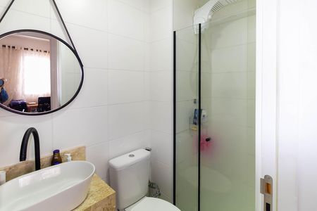 Apartamento à venda com 37m², 2 quartos e sem vaga Apartamento à venda com 37m², 2 quartos e sem vagaBanheiro Social