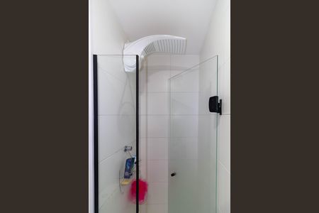 Apartamento à venda com 37m², 2 quartos e sem vaga Apartamento à venda com 37m², 2 quartos e sem vagaBanheiro Social