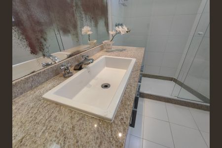 Apartamento para alugar com 206m², 4 quartos e 3 vagasBanheiro da Suíte 3