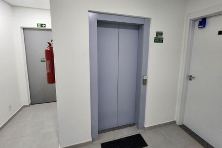 Apartamento para alugar com 54m², 2 quartos e 1 vagaElevador