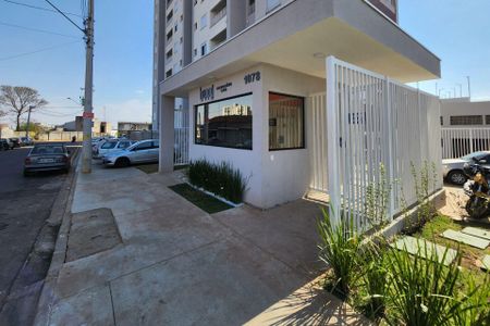 Apartamento para alugar com 54m², 2 quartos e 1 vagaFachada