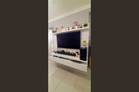 Casa de condomínio à venda com 80m², 2 quartos e 2 vagasSala