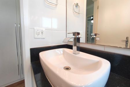 Apartamento à venda com 184m², 3 quartos e 2 vagasBanheiro Social