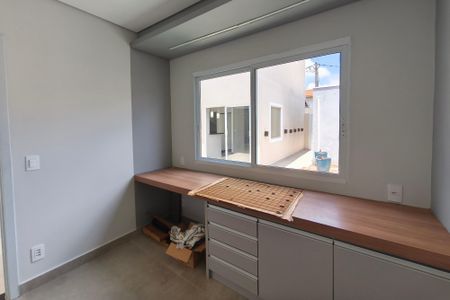 Apartamento à venda com 184m², 3 quartos e 2 vagasEscritório