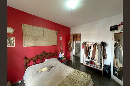 Casa à venda com 263m², 2 quartos e 8 vagasQuarto 2