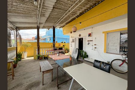 Casa à venda com 263m², 2 quartos e 8 vagasVaranda