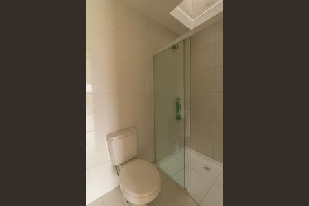 Casa de condomínio para alugar com 112m², 3 quartos e 1 vagaBanheiro da Suite