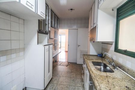 Apartamento à venda com 96m², 3 quartos e 2 vagasCozinha