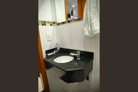 Casa à venda com 134m², 3 quartos e 4 vagasLavabo da Sala 