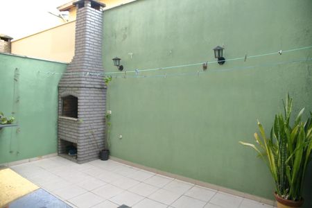 Casa à venda com 134m², 3 quartos e 4 vagasÁrea de convivência ( churrasqueira )