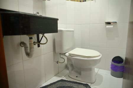 Casa à venda com 134m², 3 quartos e 4 vagasLavabo da Sala 