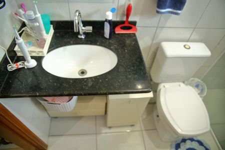 Casa à venda com 134m², 3 quartos e 4 vagasSuíte 1  - Banheiro 