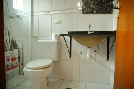 Casa à venda com 134m², 3 quartos e 4 vagasSuíte 3  -Banheiro 