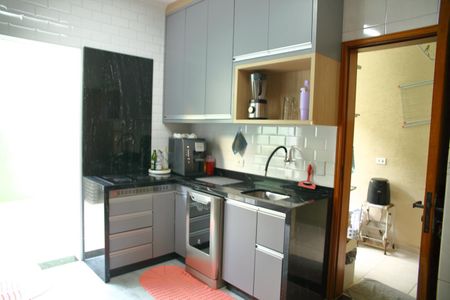 Casa à venda com 134m², 3 quartos e 4 vagasCozinha 