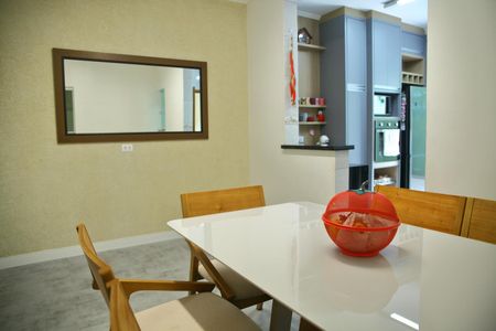 Casa à venda com 134m², 3 quartos e 4 vagasSala de jantar 