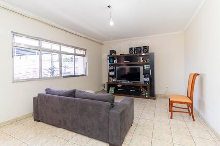 Sala 1 de casa para alugar com 6 quartos, 314m² em Jardim Virginia, São Paulo